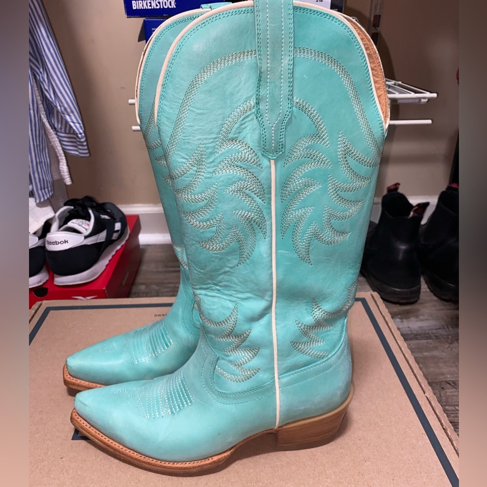 Tecovas Annie turquoise boots